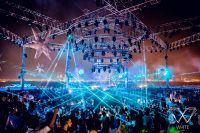 Rooftop club covered by large Eurotruss structure